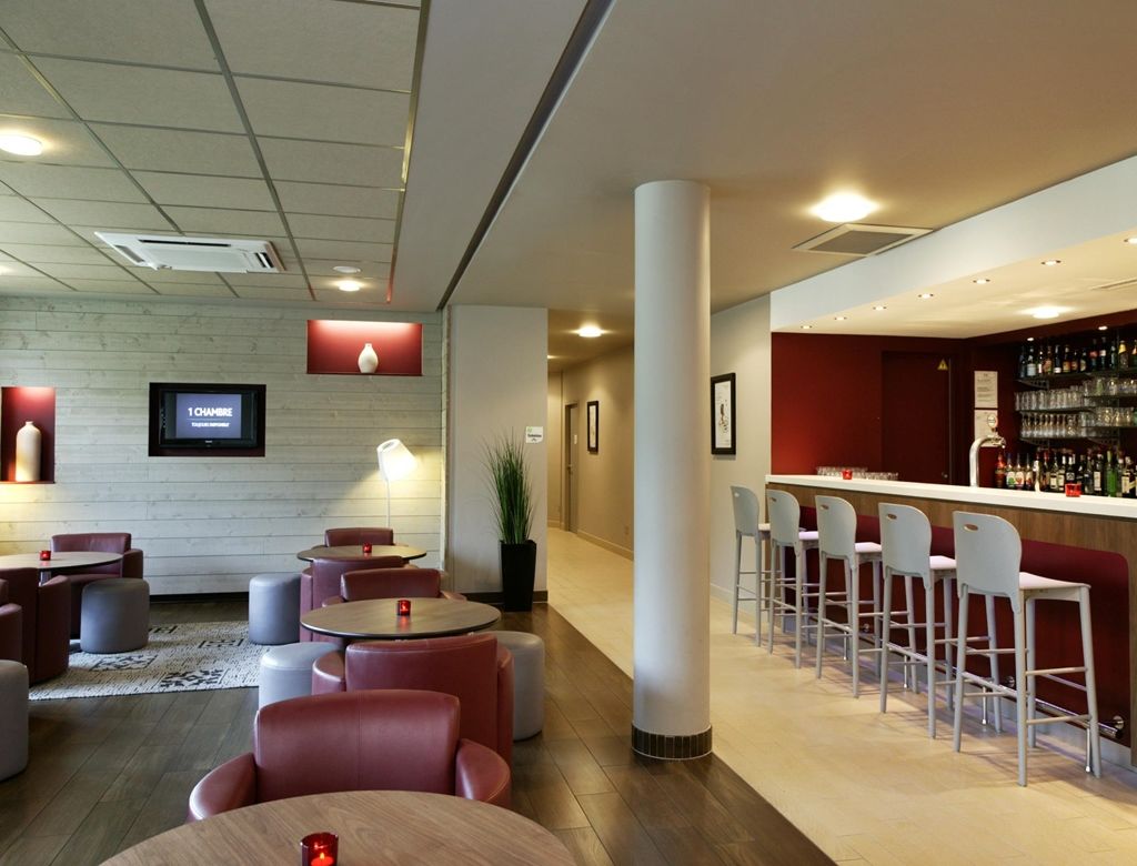 Hotel Campanile Centre - Saint Jacques 3*